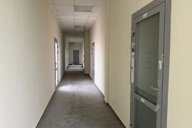 Офисное помещение 440 м² .