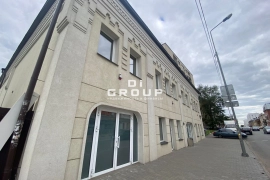 Здание в центре города 897,6 кв м